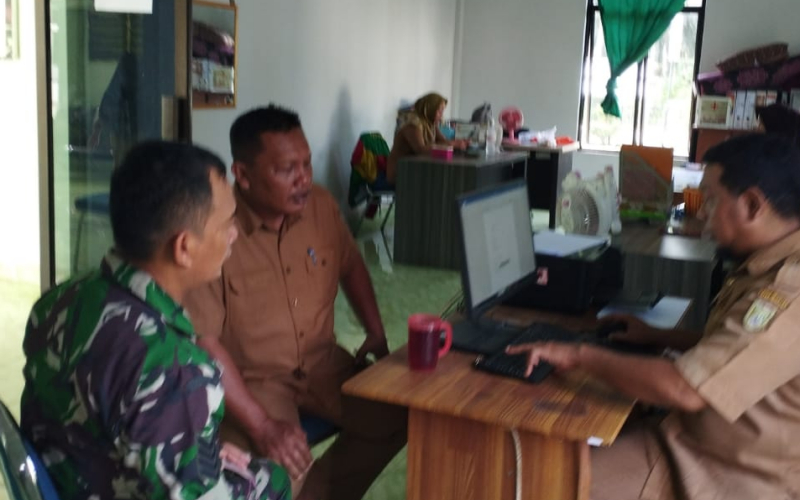 Serma Tarmin Komunikasi Sosial dengan Masyarakat Sungai Sembilan