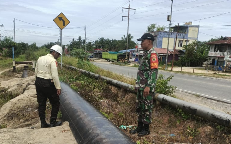 Sinergi TNI–Pertamina, Patroli Jalur Pipa Minyak di Bukit Nenas Berjalan Aman