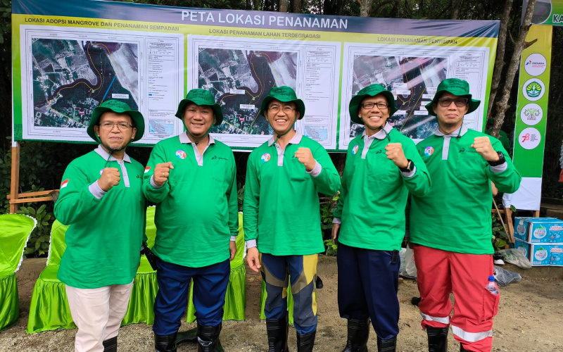 RDMP Kilang Pertamina Dumai Lakukan Aksi Tanam 7800 Mangrove