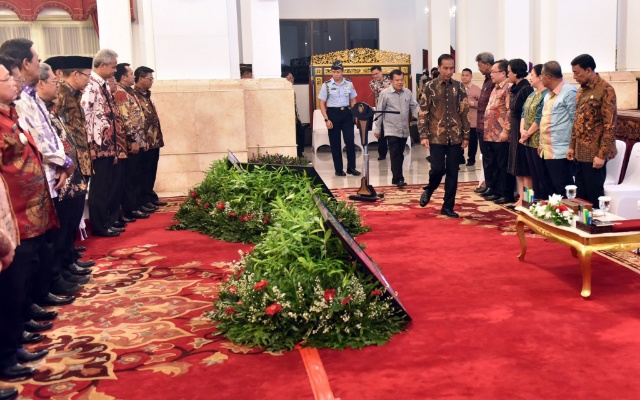 Presiden Jokowi Ingatkan Kepala Daerah Jangan Ada Main Uang, Apalagi APBD
