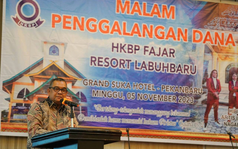 Plt Gubri Hadiri Malam Penggalangan Dana HKBP Fajar Resort Labuhbaru
