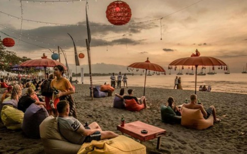 Tetapkan Retribusi Bagi Turis Asing Tahun Depan, Bali Diprediksi Raup Ratusan Miliar