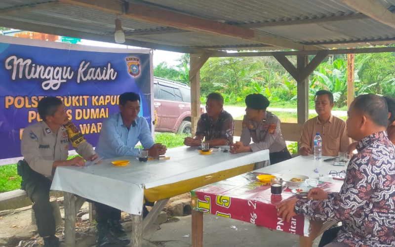 Bhabinkamtibmas Bukit Kapur dengar Keluhan Warga