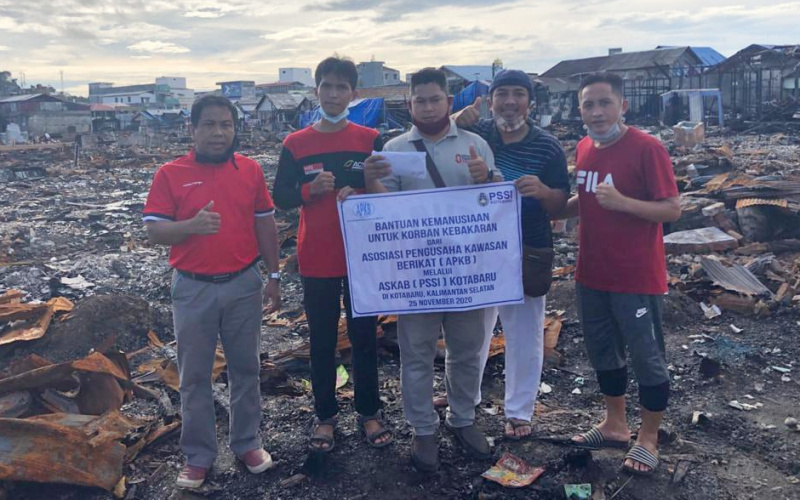 APKB Bantu Warga korban Kebakaran di Kotabaru