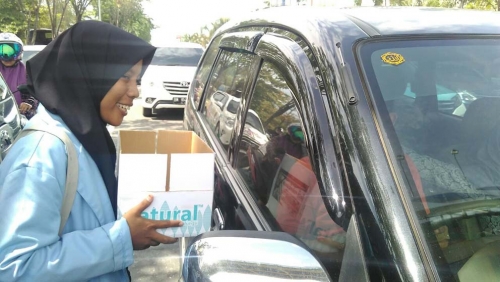 BNNP Ngaku Tak Punya Anggaran, Mahasiswa Gelar Aksi Penggalangan Dana Guna Test Urine Anggota DPRD Riau