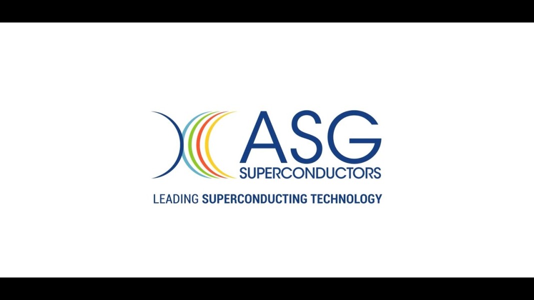 An Italian Zero-Loss Superconducting Cable for the Data Centres of the Future