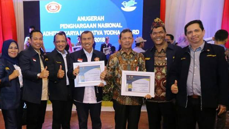 Terima Penghargaan dari Kemensos RI, Syamsuar Bersiap Benahi Karang Taruna Riau