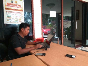 OTT 3 Oknum PNS Kehutanan, Tim Saber Pungli Polda Riau Sita Amplop Rp5 Juta