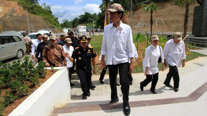 Jokowi Ingatkan TNI, Indonesia Tak Lagi Jawa Sentris