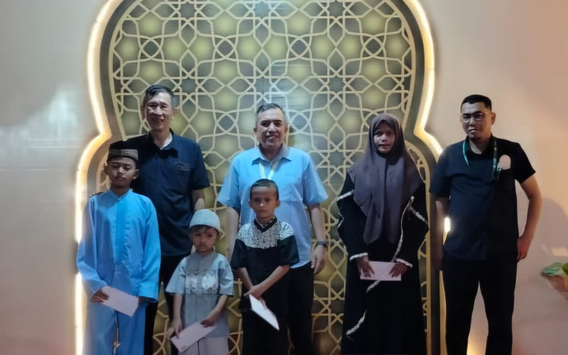 Peduli ke Warga Sekitar, Apical Gelar Buka Puasa Bersama dan Santuni Anak Yatim di Dumai