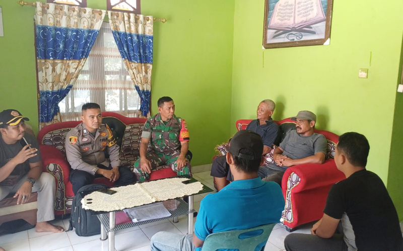 Babinsa Gurun Panjang Aktif Jaga Keamanan dan Ketertiban Lingkungan