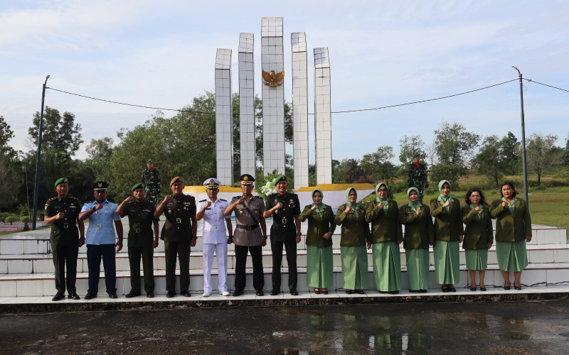 Peringati HUT Kodam I Bukit Barisan, Kodim Dumai Ziarah ke Makam Pahlawan