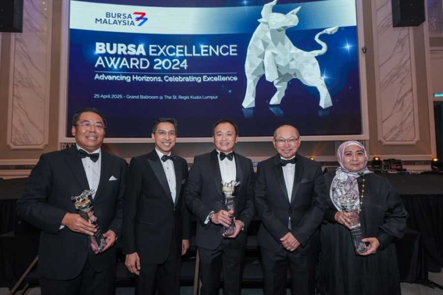 Nine Major Accolades for Kenanga Investment Bank at the Bursa Excellence Awards 2024
