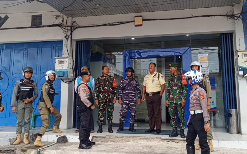Cegah Gangguan Kamtibmas, Babinsa Koramil 01 Dumai Turut Patroli Skala Besar