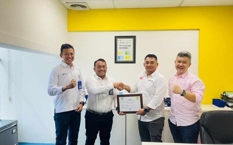 Energi Bersih, PT United Tractors Pekanbaru Resmi  Pengguna REC PLN di Riau