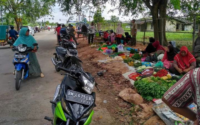 Pedagang Kelakap Tujuh Dumai Kembali Berjualan di Jalan MH Thamrin, Ternyata Ini Penyebabnya