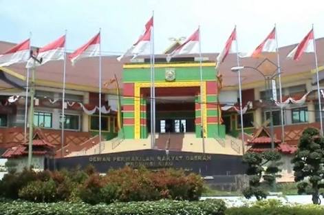 Stuban ke Semarang, Gedung Wakil Rakyat Riau Jadi Kosong