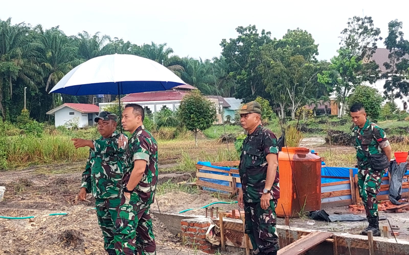 Dandim 0320/Dumai Lakukan Peninjauan Langsung Pembangunan KDKMP Bagan Besar