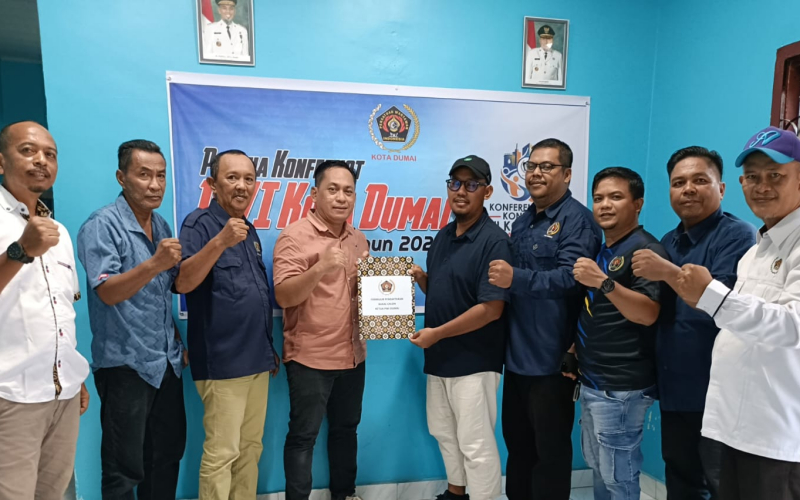 Bambang Prayetno Resmi Ambil Formulir Bakal Calon Ketua PWI Dumai