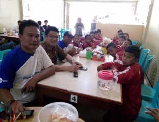 Peserta dari Tanjung Pauh Masuk 16 Besar Turnamen U-12 AQUA di Palembang