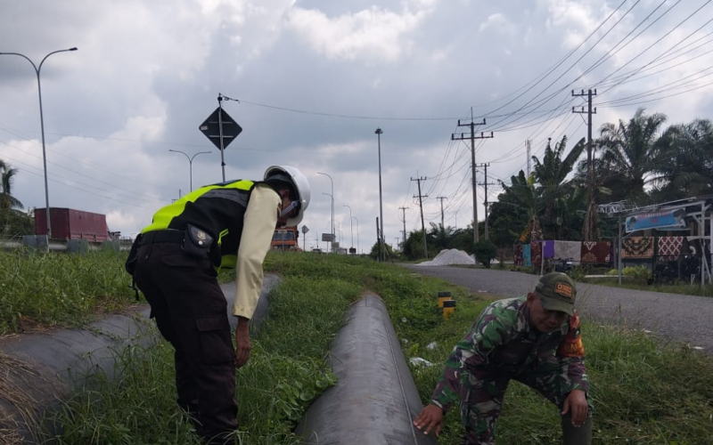 Jaga Objek Vital Nasional, Babinsa Koramil 02 Patroli Jalur Pipa PHR