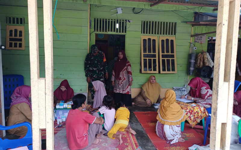 Pengobatan Gratis, Koramil 02 BK Giat Pendampingan di Pos Yandu Lansia