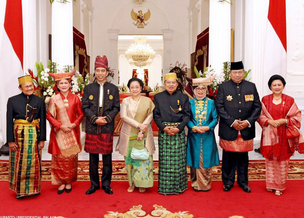 Momen Bersejarah! Jokowi-JK Foto Bareng Habibie-Megawati-SBY
