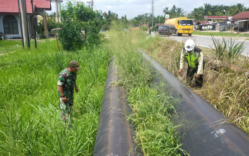 Koramil 02 Pastikan Jalur Pipa Minyak Aman dari Segala Aktivitas Mengganggu