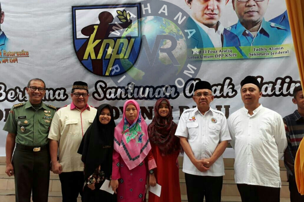 DPD KNPI Provinsi Riau Berbuka Bersama dan Santuni Ratusan Anak Yatim