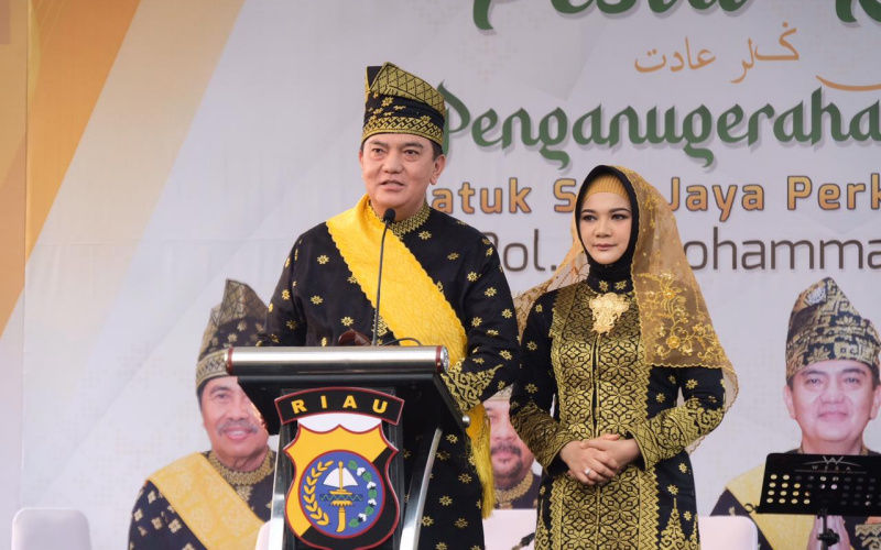 Kapolda Riau Terima Gelar Datuk Seri Jaya Perkasa Setia Negeri