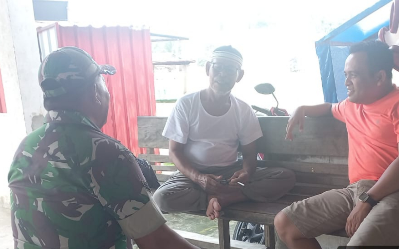 Patroli Pengamanan Jalur Pipa Minyak oleh Babinsa di Kelurahan Bagan Besar