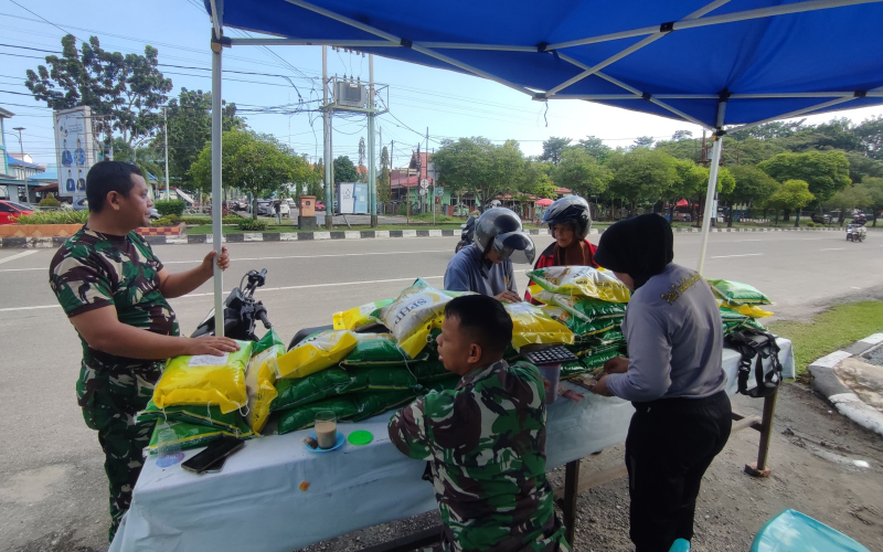 Kodim 0320 Dumai Bersama Bulog Gelar Gerakan Pangan Murah, Ringankan Beban Warga