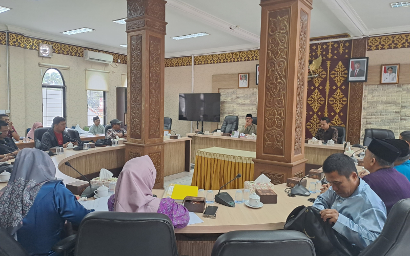 DPRD Dumai Panggil PGN dan Telkom Terkait Lubang Galian yang Rusakkan Jalan Kota