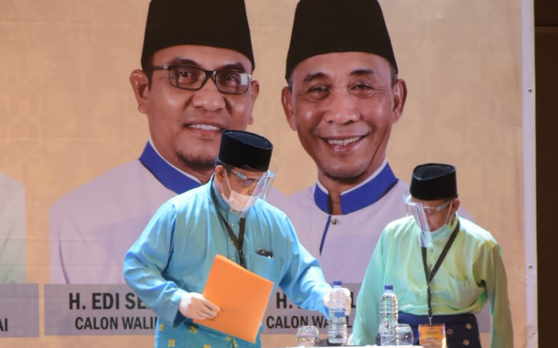 Debat Kandidat Pilkada Dumai, Rizal Akbar Salah Fokus, Zainal Abidin Luruskan Topik Pembahasan