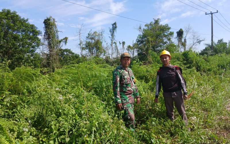 Antisipasi Karhutla, Babinsa Pelintung Turun Langsung ke Masyarakat