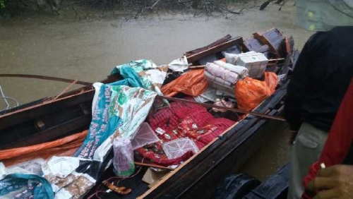 Pompong Bermuatan Satu Keluarga Ditabrak Speedboat, Supir Jatuh ke Laut dan Belum Ditemukan