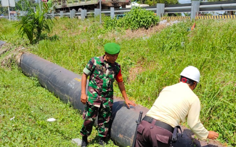 Serda M. Andi Darmawan Bersama Tim PHR Patroli Amankan Aset Vital Nasional di Bukit Kapur