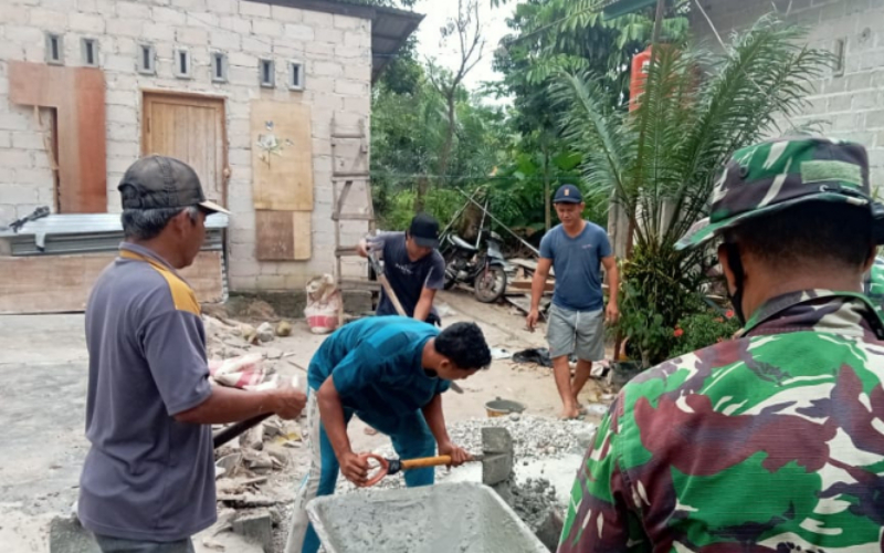 Satgas TMMD Kodim 0320 Beri Harapan Baru, Perbaiki RTLH Bagi Warga Bukit Kayu Kapur