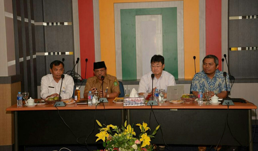 Profesor Asal Jepang Tawarkan Kerja Sama Penelitian Masalah Abrasi Lahan Gambut