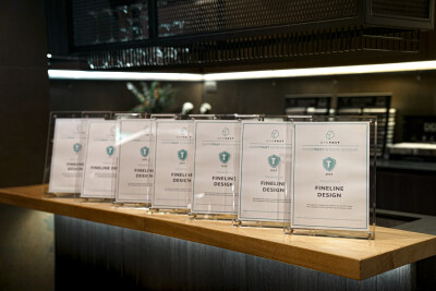 Fineline Design Raih Penghargaan Qanvast SuperTrust Award ke-7 dan Jalin Kemitraan Strategis dengan Gain City