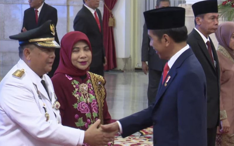 Jokowi Resmi Lantik Edy Natar Nasution Jadi Gubernur Riau