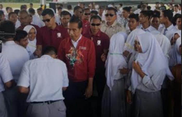 Jokowi Dorong Pelajar Gunakan Medsos untuk Sebarkan Semangat Nasionalisme