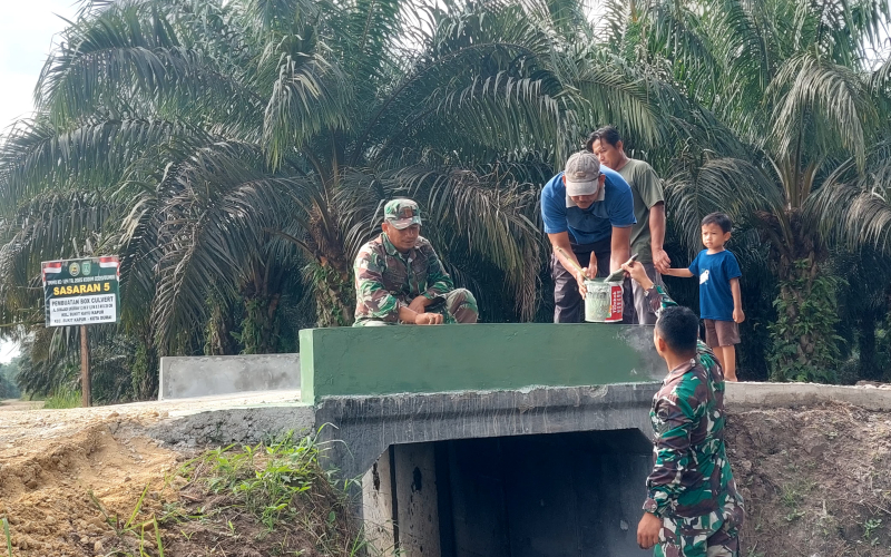 Warga Bukit Kayu Kapur Apresiasi TMMD ke-124 Kodim Dumai