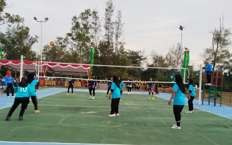 Dandim 0320 Cup 2025, Voli Putri Masuk 8 Besar, Tim Putra Masih Bertarung di Penyisihan