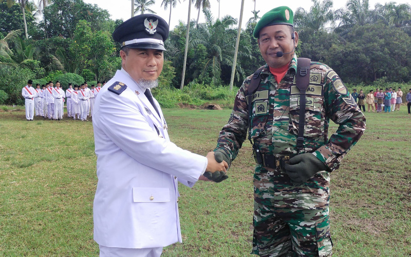 Peringati HUT RI ke 79, Babinsa Gurun Panjang Pimpin Upacara