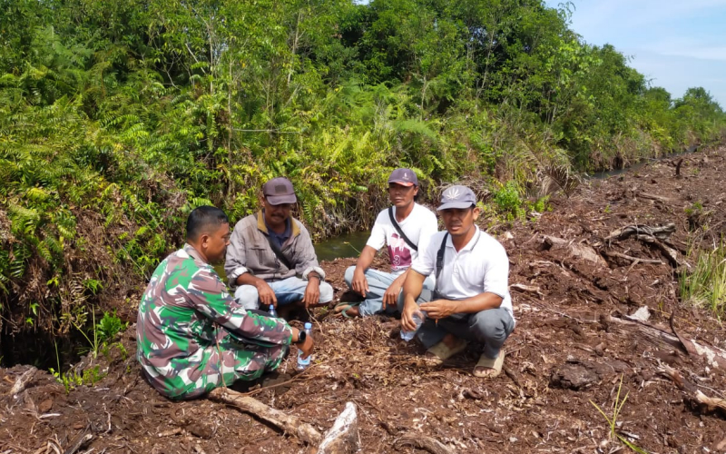 Patroli dan Sosialisasi Kepada Warga Rutin Dilaksanakan Babinsa Bangsal Aceh