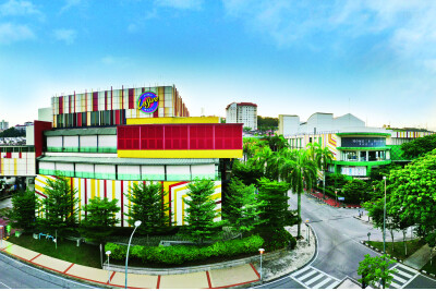 Cheras LeisureMall marks 30 years as a community landmark, rewarding 30 shoppers with grand prizes