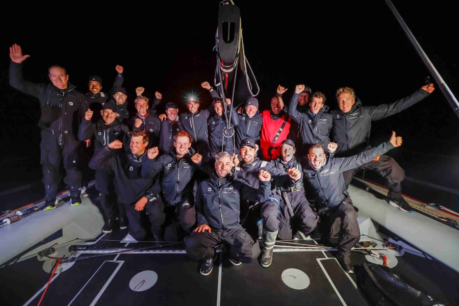Yachting: Maxi Monohull Black Jack 100, Member of Yacht Club de Monaco, Triumphs at the Fastnet