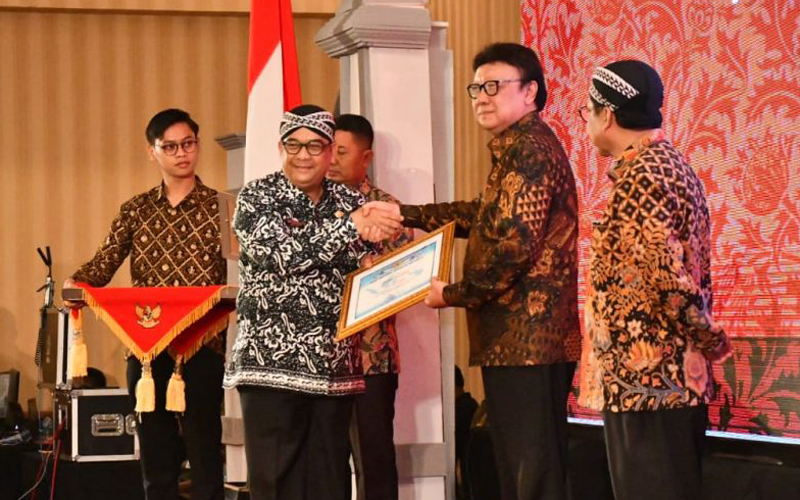 Riau Raih Penghargaan Dari Arsip Nasional RI