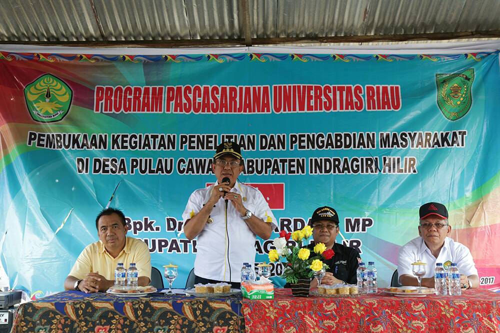 Bupati Wardan Buka Kegiatan Penelitian Dan Pengabdian Masyarakat Universitas Riau Di Desa Pulau Cawan